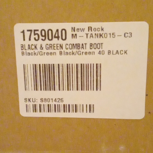 SOLD OUT EVERYWHERE! Black 🖤 and Green Combat Boots SIZE:9 COLOR: Black/ Green - Picture 8 of 8
